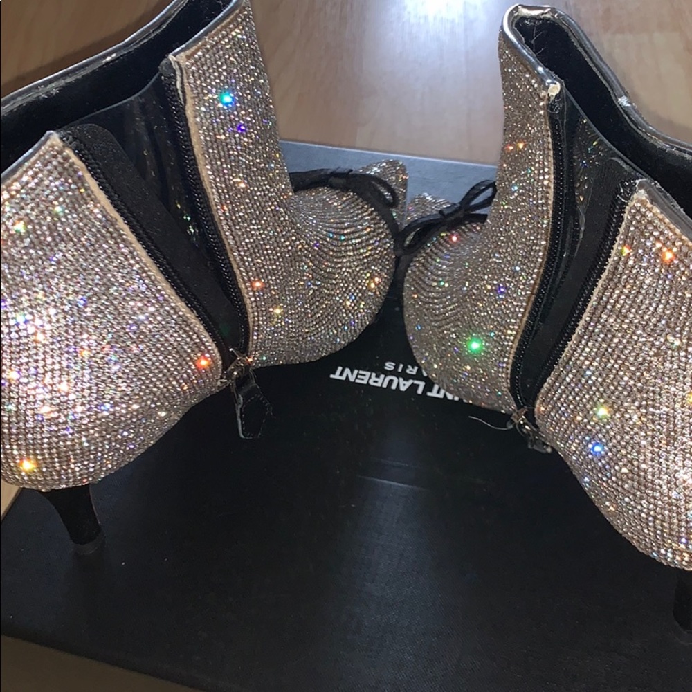 Boots - Picture 5 of 7